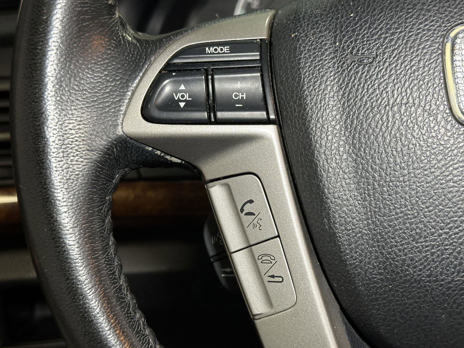 Used 2011 Honda Accord EX-L image 25