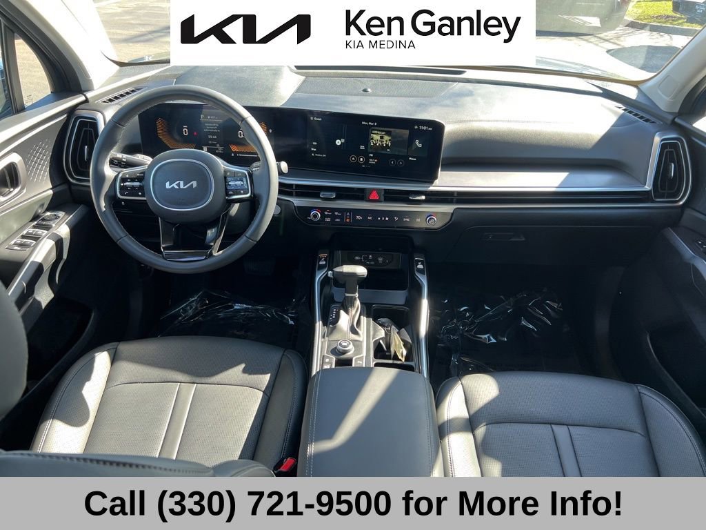 Certified 2025 Kia Sorento S FWD image 44