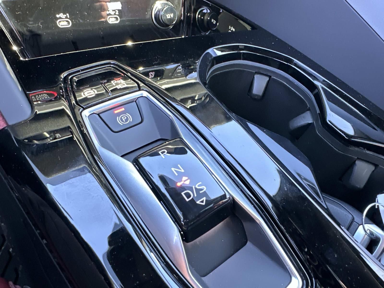 New 2025 Audi SQ5 Premium Plus image 22