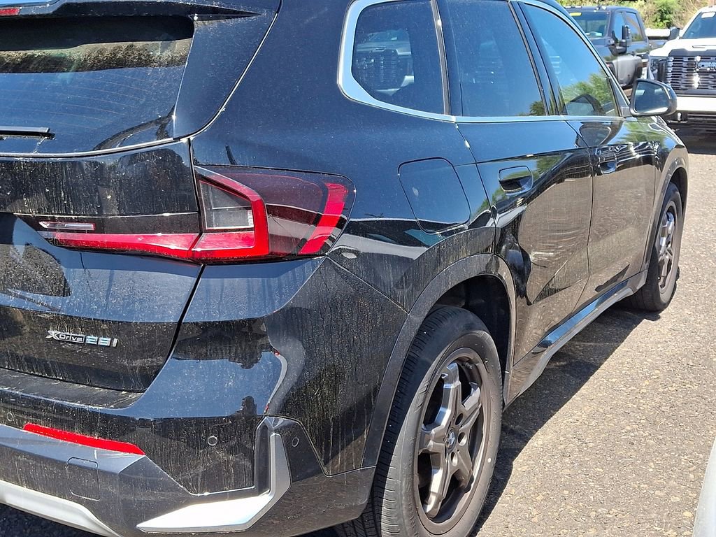 Used 2025 BMW X1 xDrive28i AWD/4WD image 4