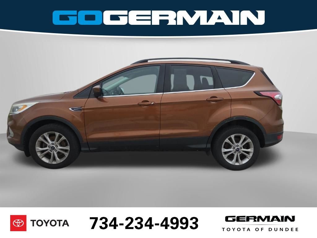 Used 2017 Ford Escape SE w/ Equipment Group 201A image 11