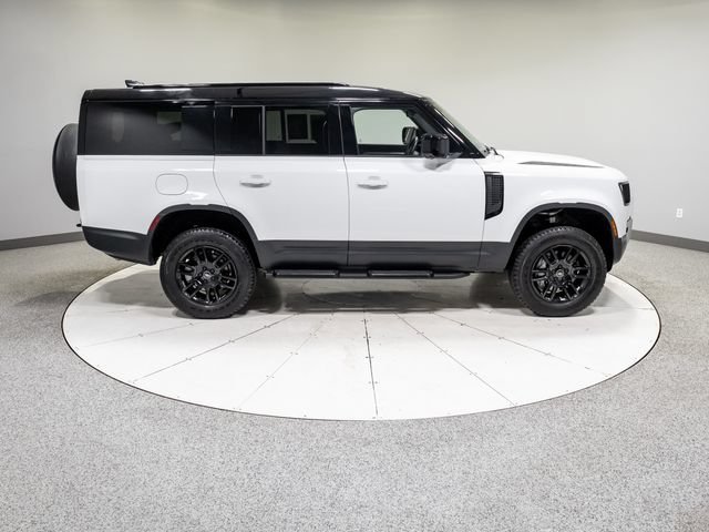 Used 2025 Land Rover Defender 130 S AWD/4WD image 7