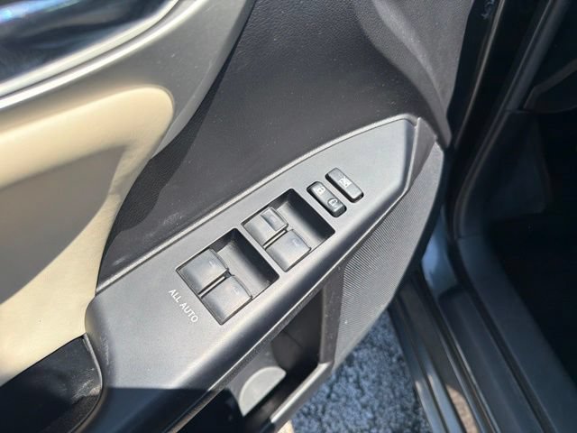 Used 2011 Lexus CT 200h Premium FWD image 8