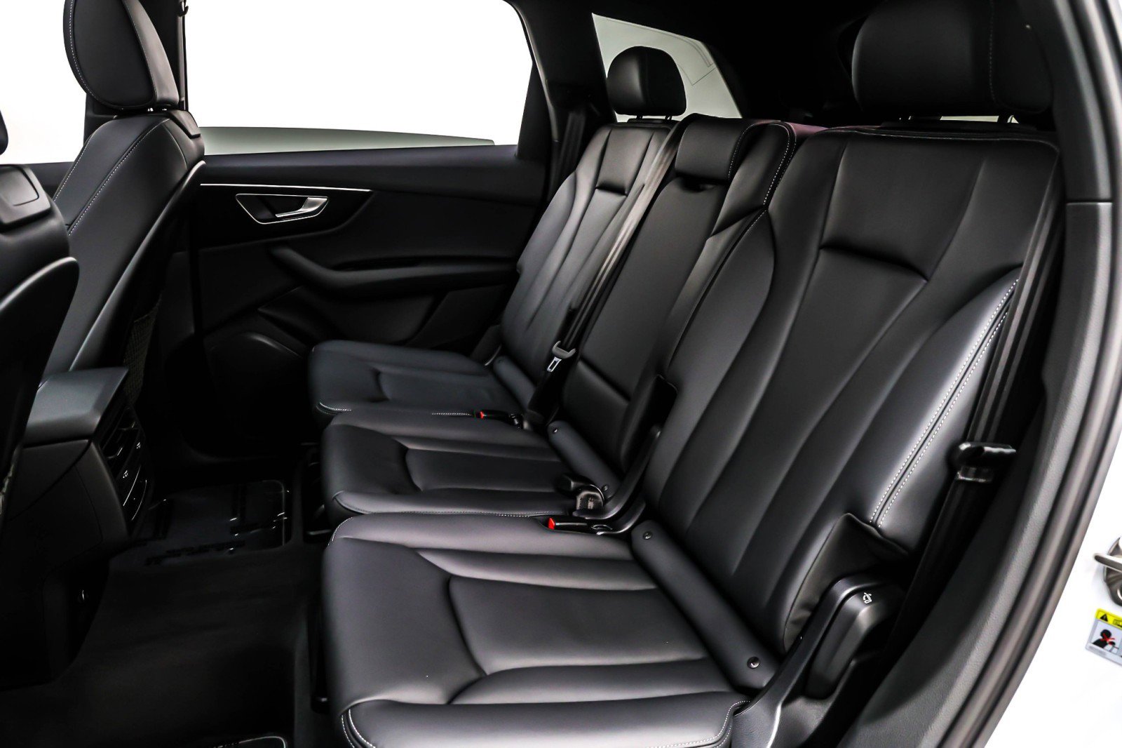 Used 2025 Audi Q7 2.0T Premium w/ Convenience Package image 8