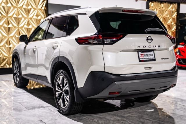Used 2021 Nissan Rogue SV w/ Premium Package image 6