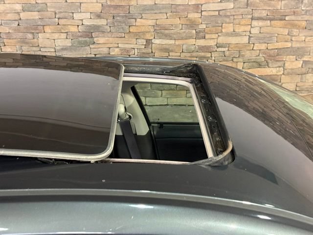 Used 2015 Chevrolet Impala LTZ FWD image 2