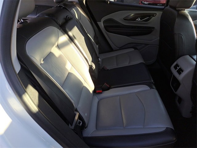Used 2023 GMC Terrain SLT image 26