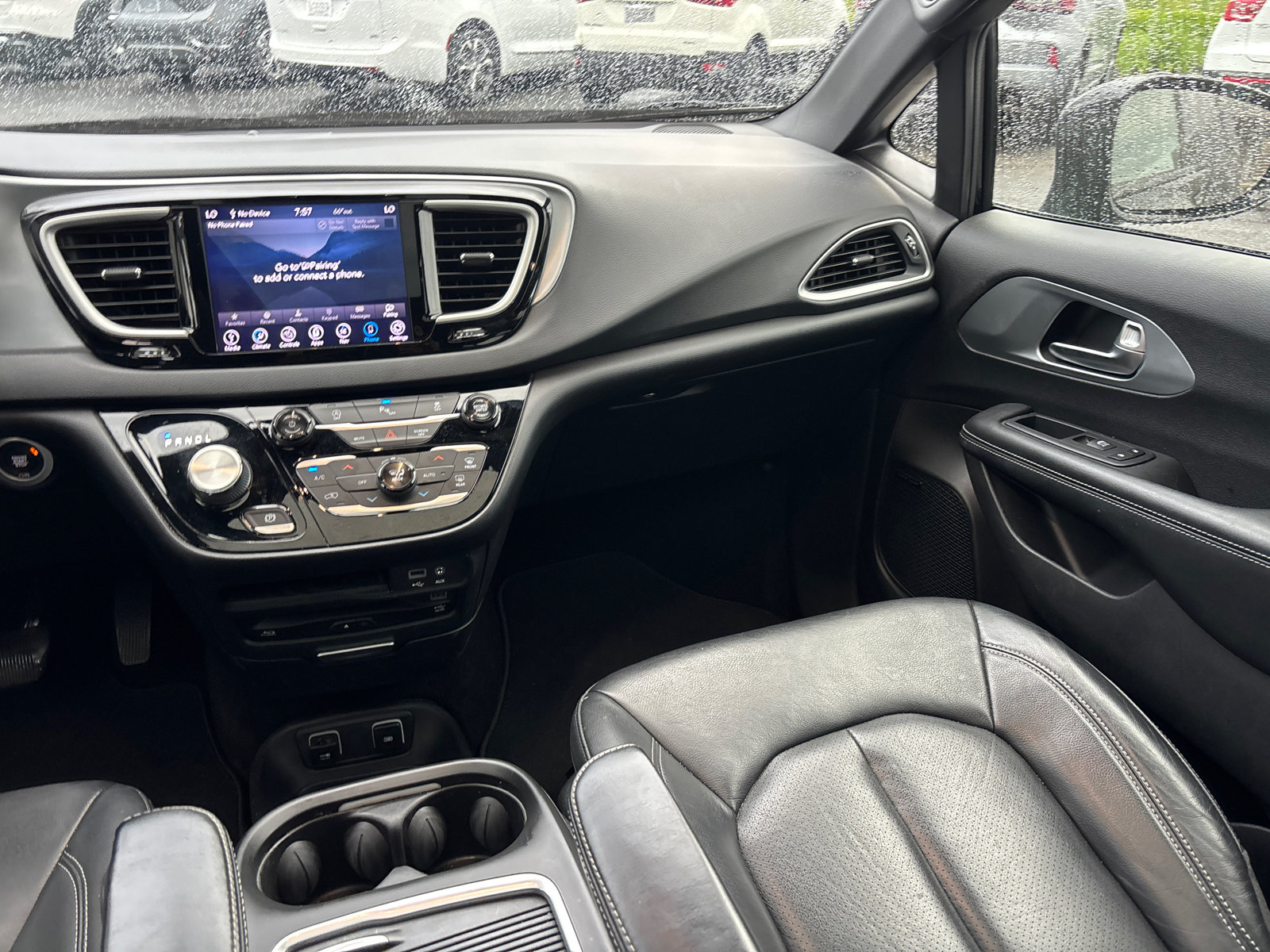 Used 2020 Chrysler Pacifica Touring-L Plus FWD image 32