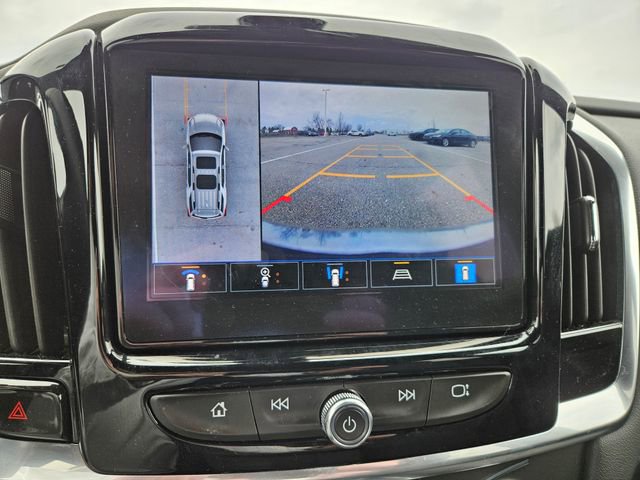 Used 2022 Chevrolet Traverse LT image 13