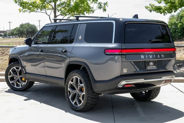 Used 2023 Rivian R1S Adventure AWD/4WD image 13