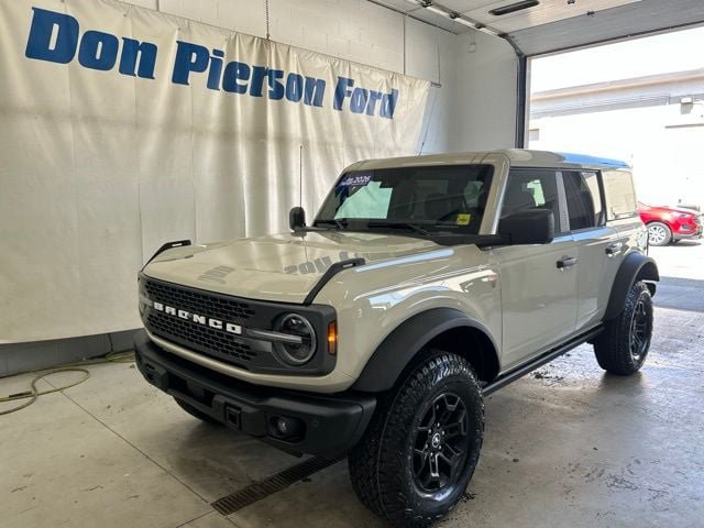 New 2026 Ford Bronco Badlands AWD/4WD image 1
