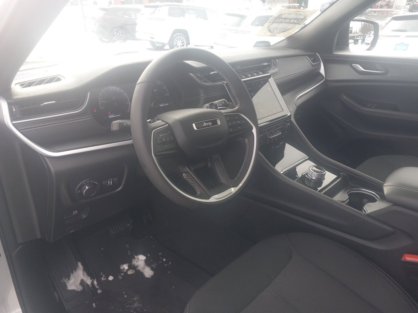 Used 2024 Jeep Grand Cherokee L Laredo w/ Luxury Tech Group I image 21