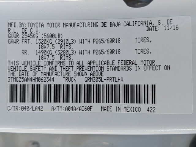 Used 2017 Toyota Tacoma Limited w/ Tow Package AWD/4WD image 29