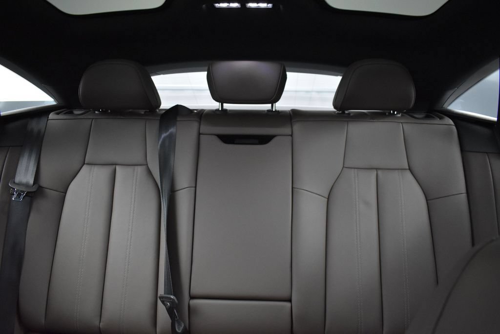New 2025 Audi A6 e-tron Premium Plus AWD/4WD image 17