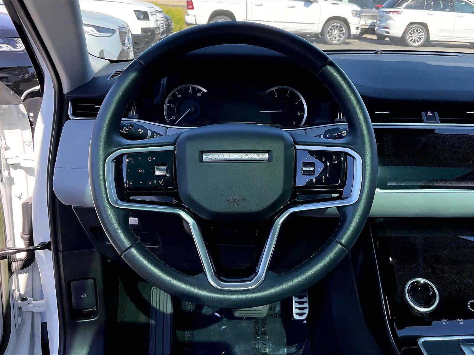 Used 2023 Land Rover Range Rover Evoque SE AWD/4WD image 9