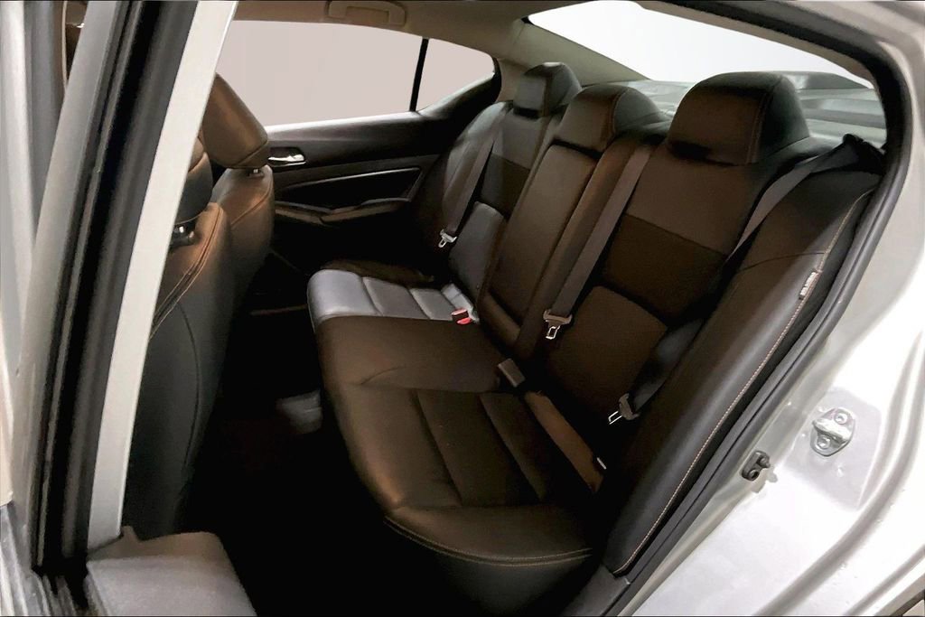 Used 2022 Nissan Altima 2.5 SR image 22