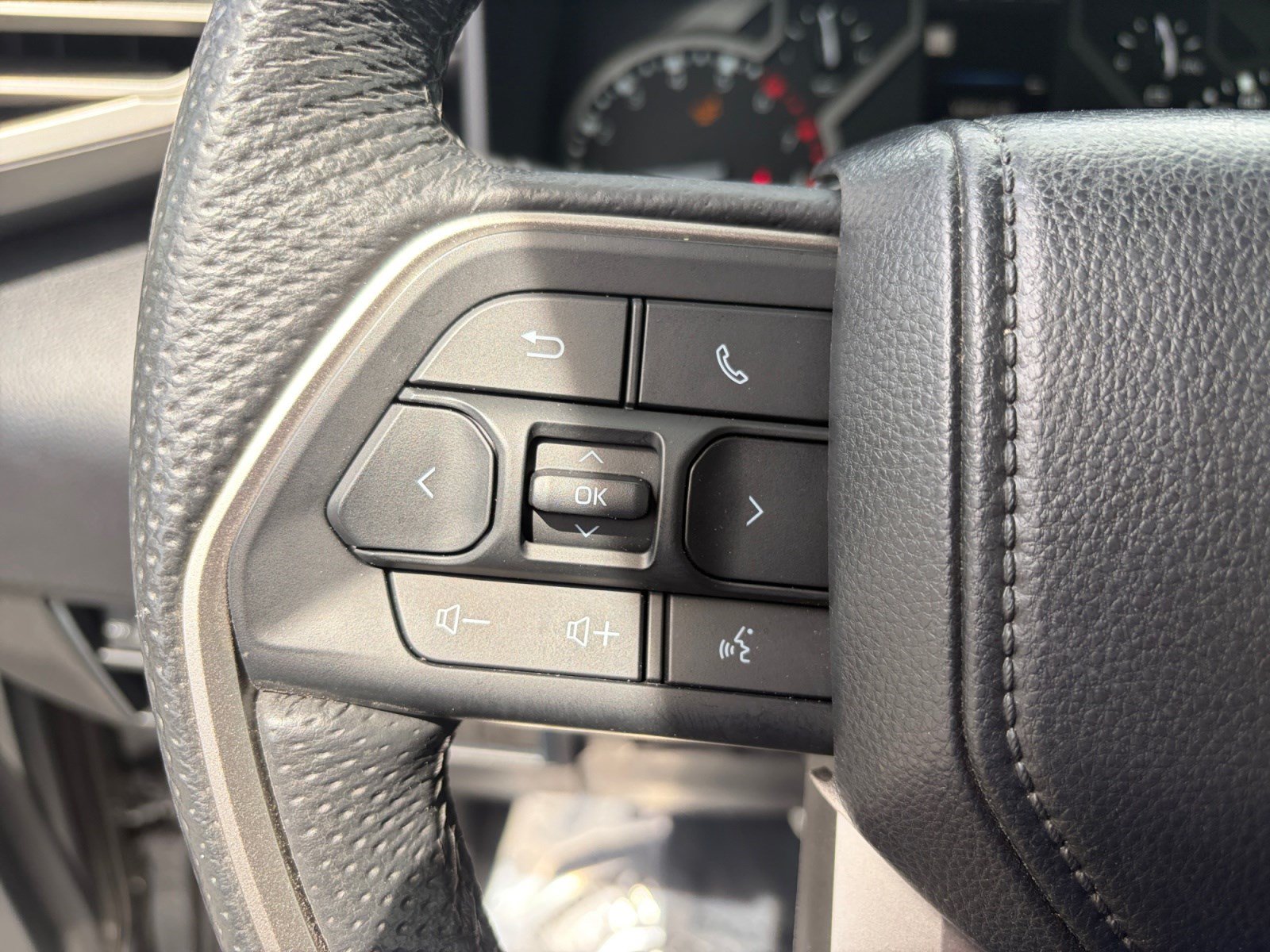 Used 2025 Toyota Tundra SR5 w/ TRD Off-Road Package AWD/4WD image 14