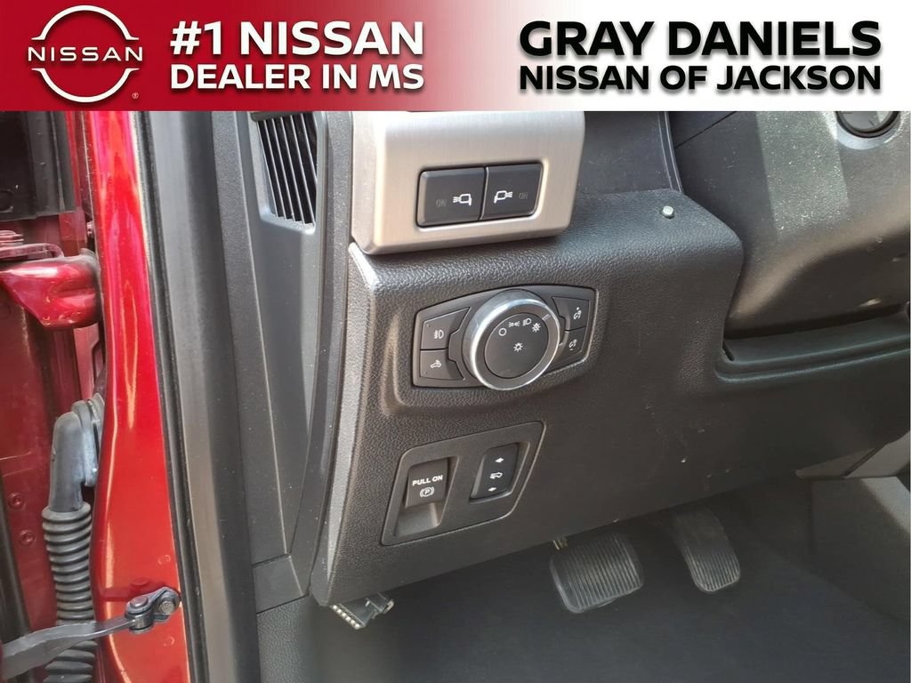 Used 2018 Ford F150 Platinum w/ Equipment Group 701A Luxury AWD/4WD image 12