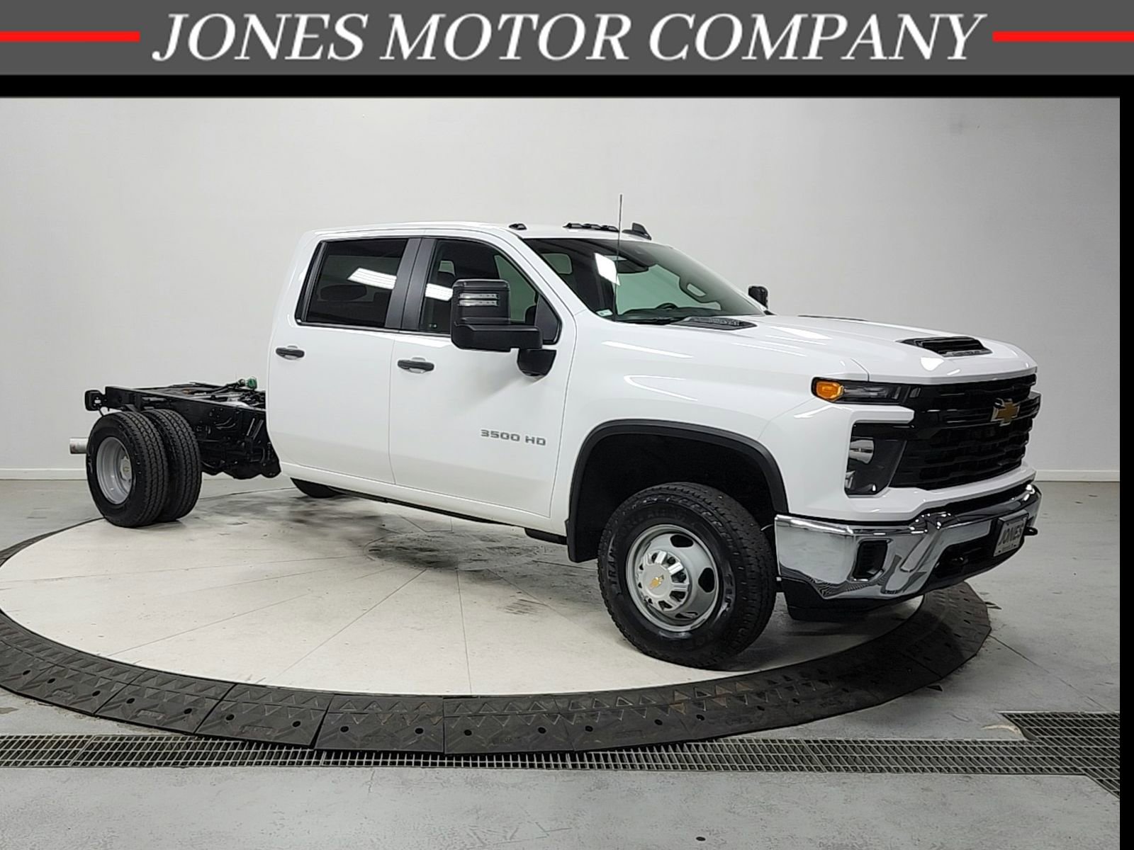 Used 2024 Chevrolet Silverado 3500 W/T w/ WT Convenience Package image 1