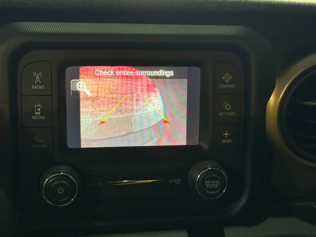 Used 2020 Jeep Gladiator Sport w/ Quick Order Package 24S image 9