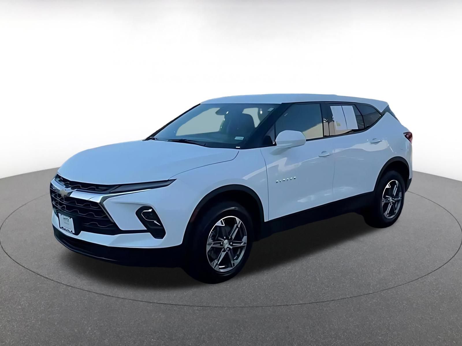 Used 2026 Chevrolet Blazer LT FWD image 7