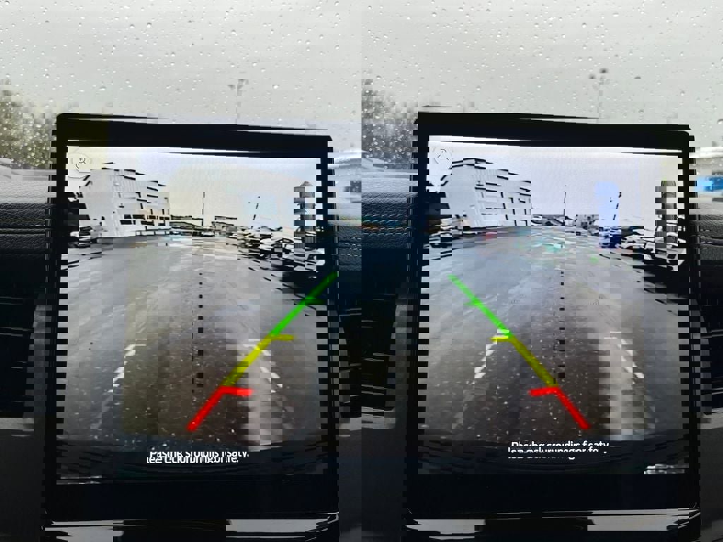 Used 2024 Ford Expedition XLT image 23