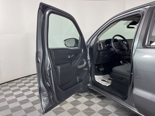 Used 2025 Nissan Frontier SV w/ SV Convenience Package image 17