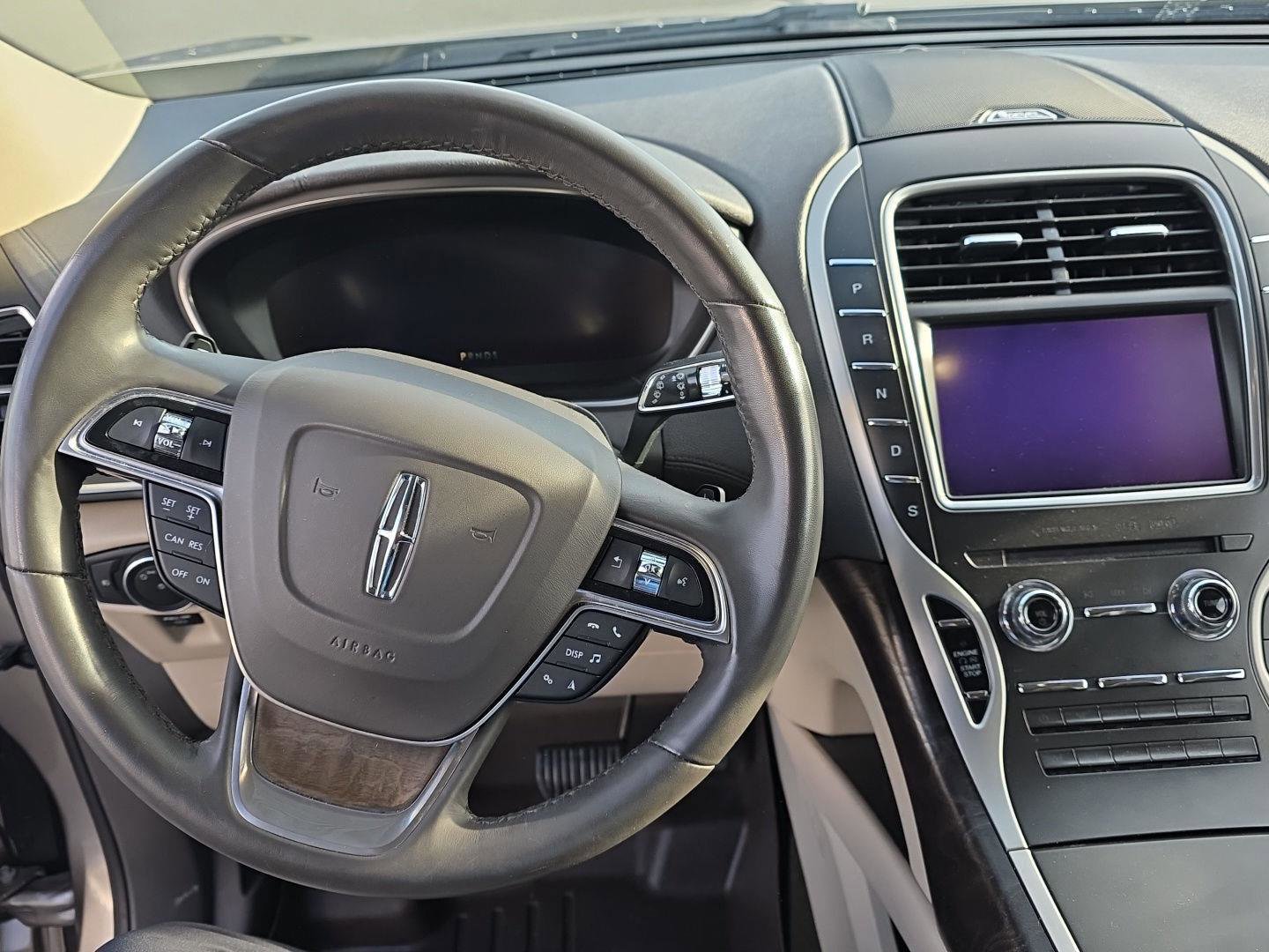 Used 2020 Lincoln Nautilus Reserve image 30