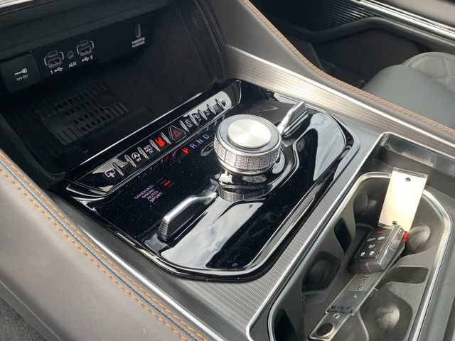 New 2026 Jeep Grand Wagoneer Summit AWD/4WD image 17