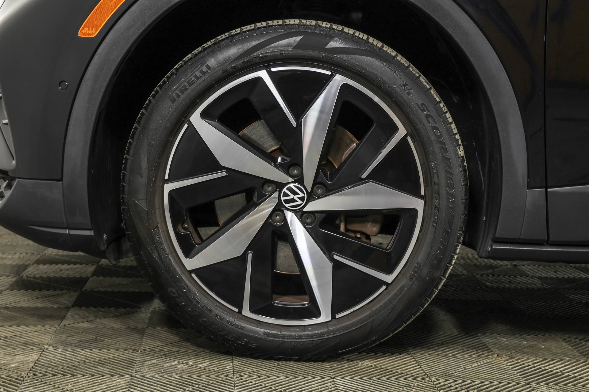 Used 2023 Volkswagen ID.4 Pro S image 20