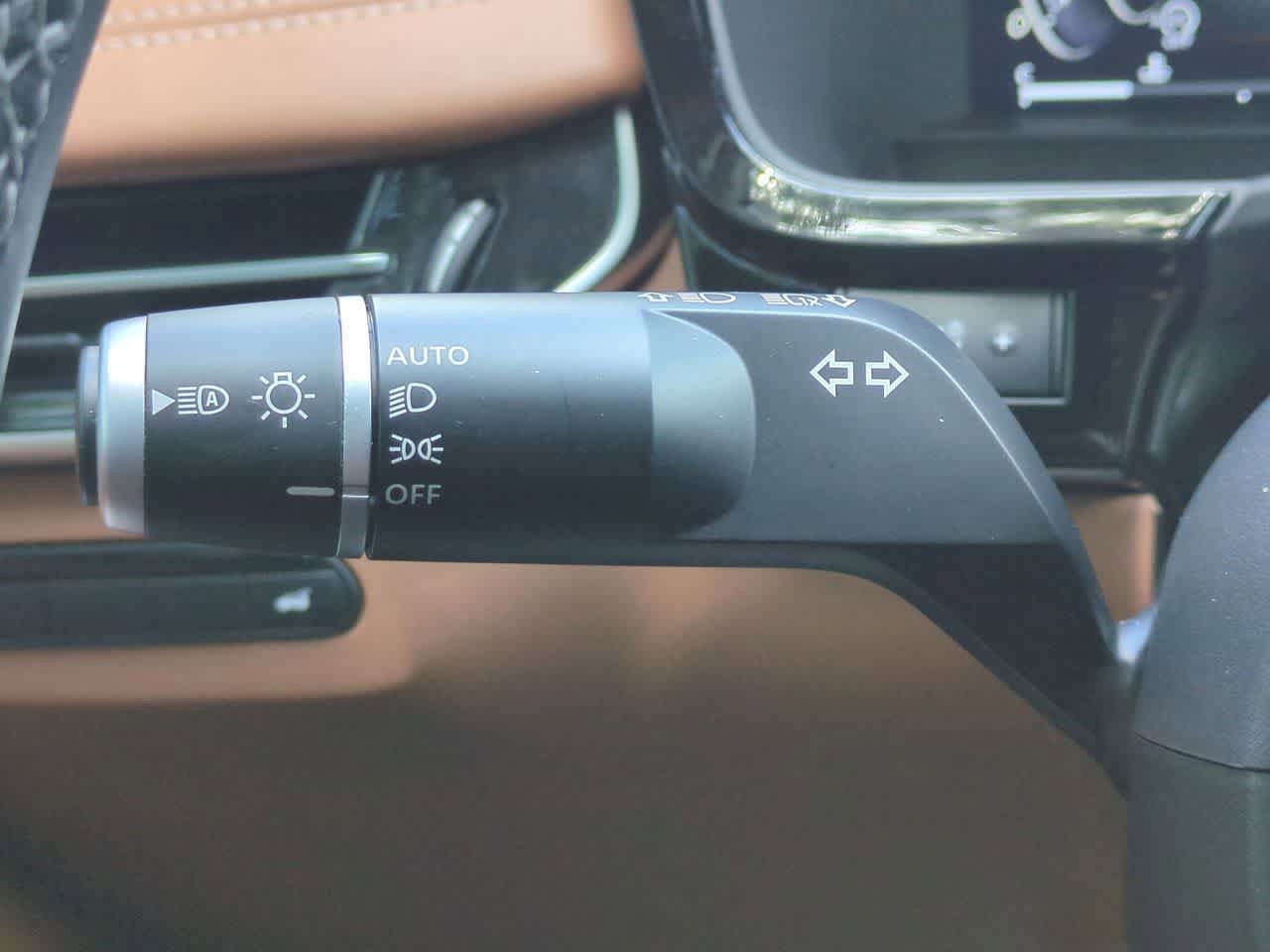 Used 2025 INFINITI QX60 Sensory AWD/4WD image 28