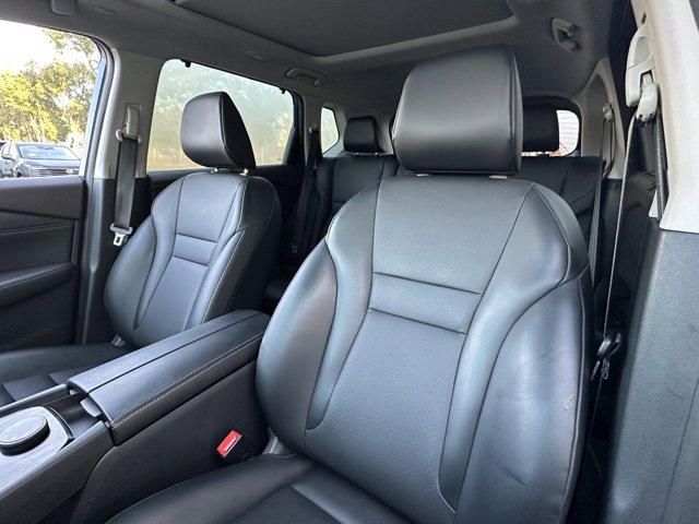 Used 2023 Nissan Rogue SV w/ SV Premium Package image 23