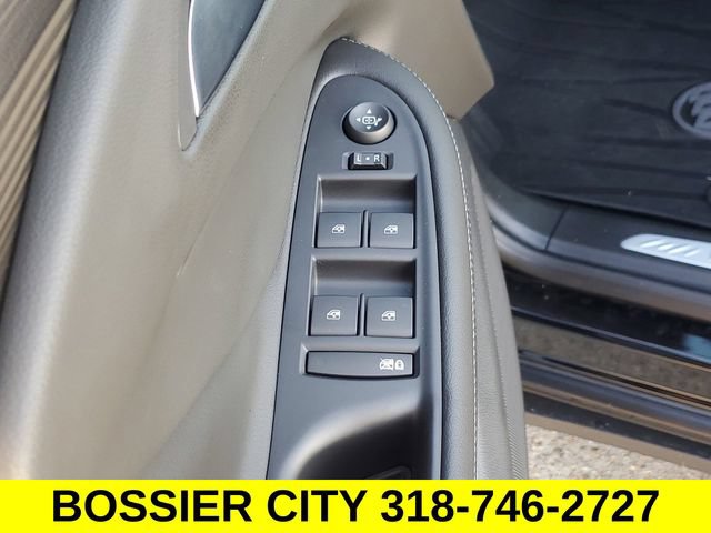 Certified 2020 Buick Envision Essence FWD image 11