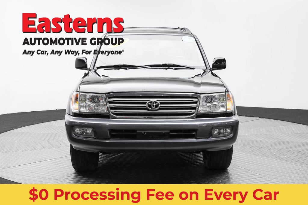 Used 2005 Toyota Land Cruiser AWD/4WD image 2