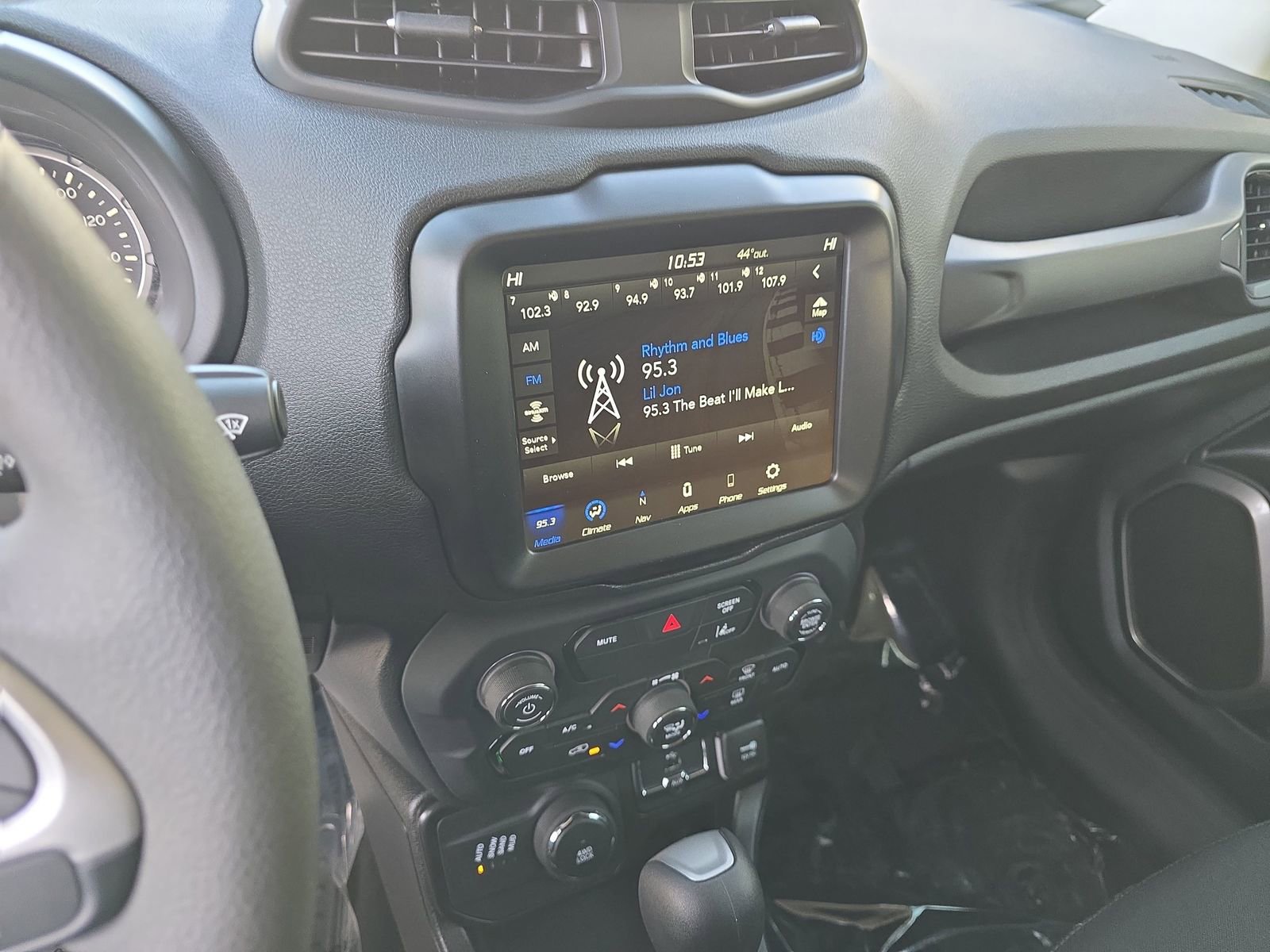 Used 2023 Jeep Renegade Latitude image 25