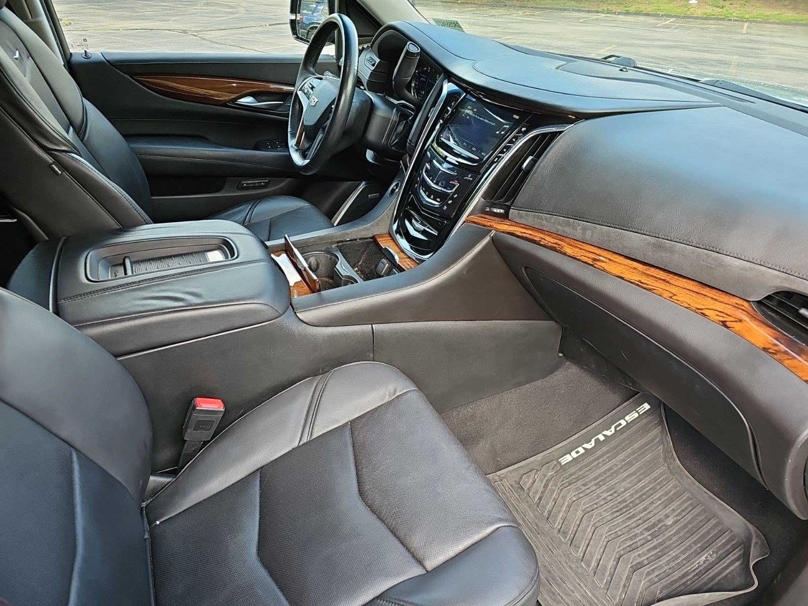 Used 2016 Cadillac Escalade ESV Luxury AWD/4WD image 10