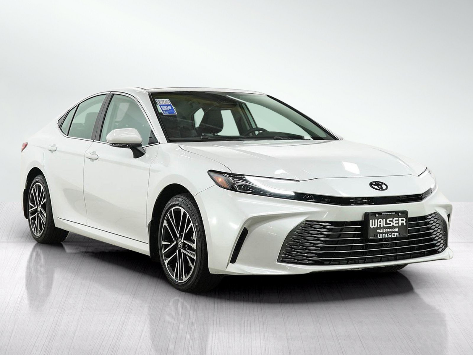 Used 2026 Toyota Camry XLE AWD/4WD image 7