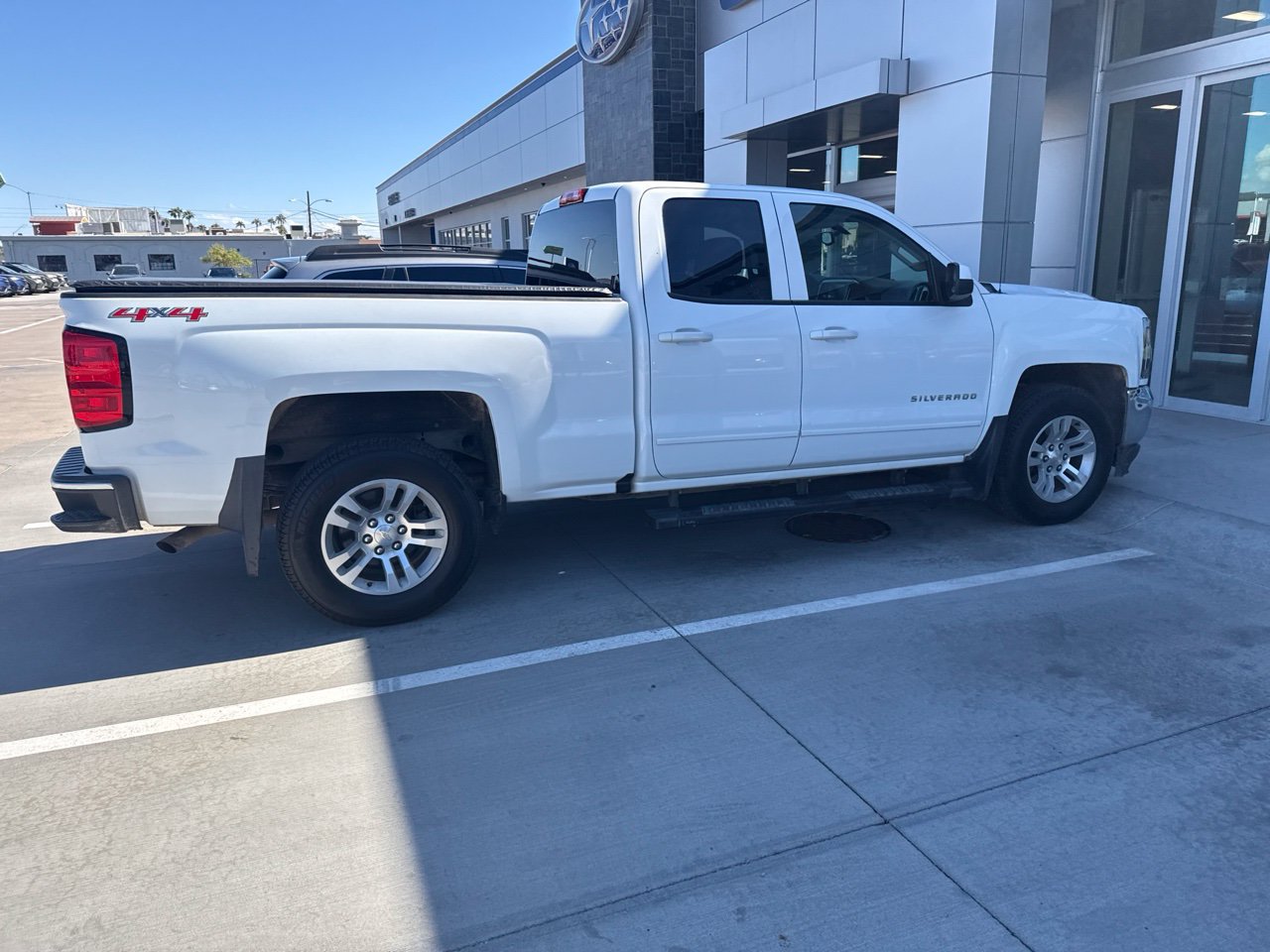 Used 2017 Chevrolet Silverado 1500 LT w/ All Star Edition AWD/4WD image 13
