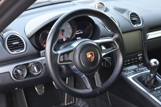 Used 2017 Porsche 718 Cayman S RWD image 23