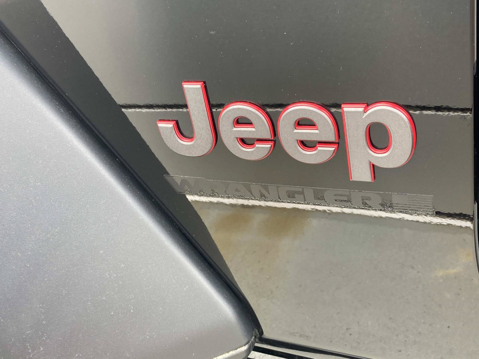 Used 2024 Jeep Wrangler Unlimited Rubicon w/ Technology Group AWD/4WD image 8