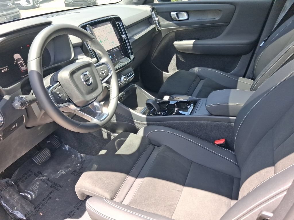 Certified 2023 Volvo XC40 Recharge Plus AWD/4WD image 13