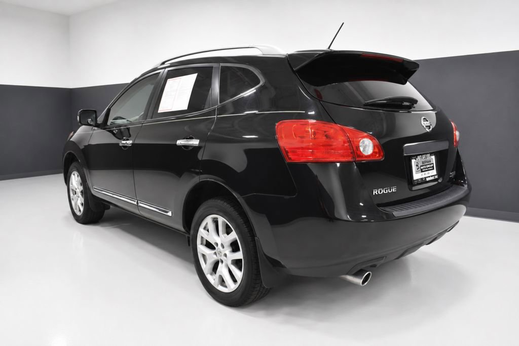 Used 2013 Nissan Rogue SL AWD/4WD image 3