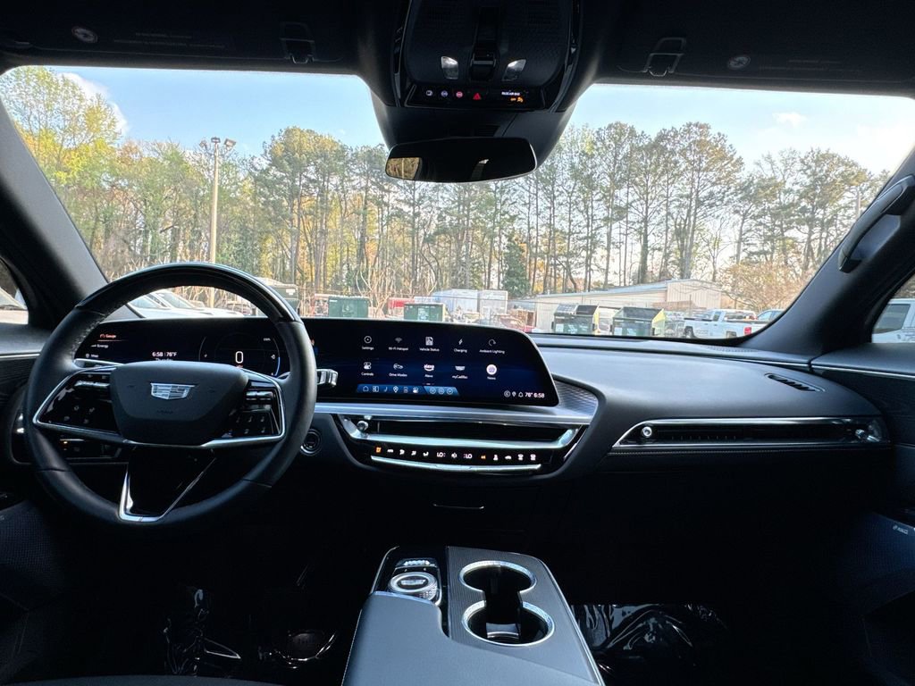 Used 2024 Cadillac Lyriq Sport image 30