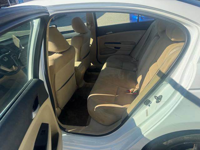 Used 2012 Honda Accord LX image 9