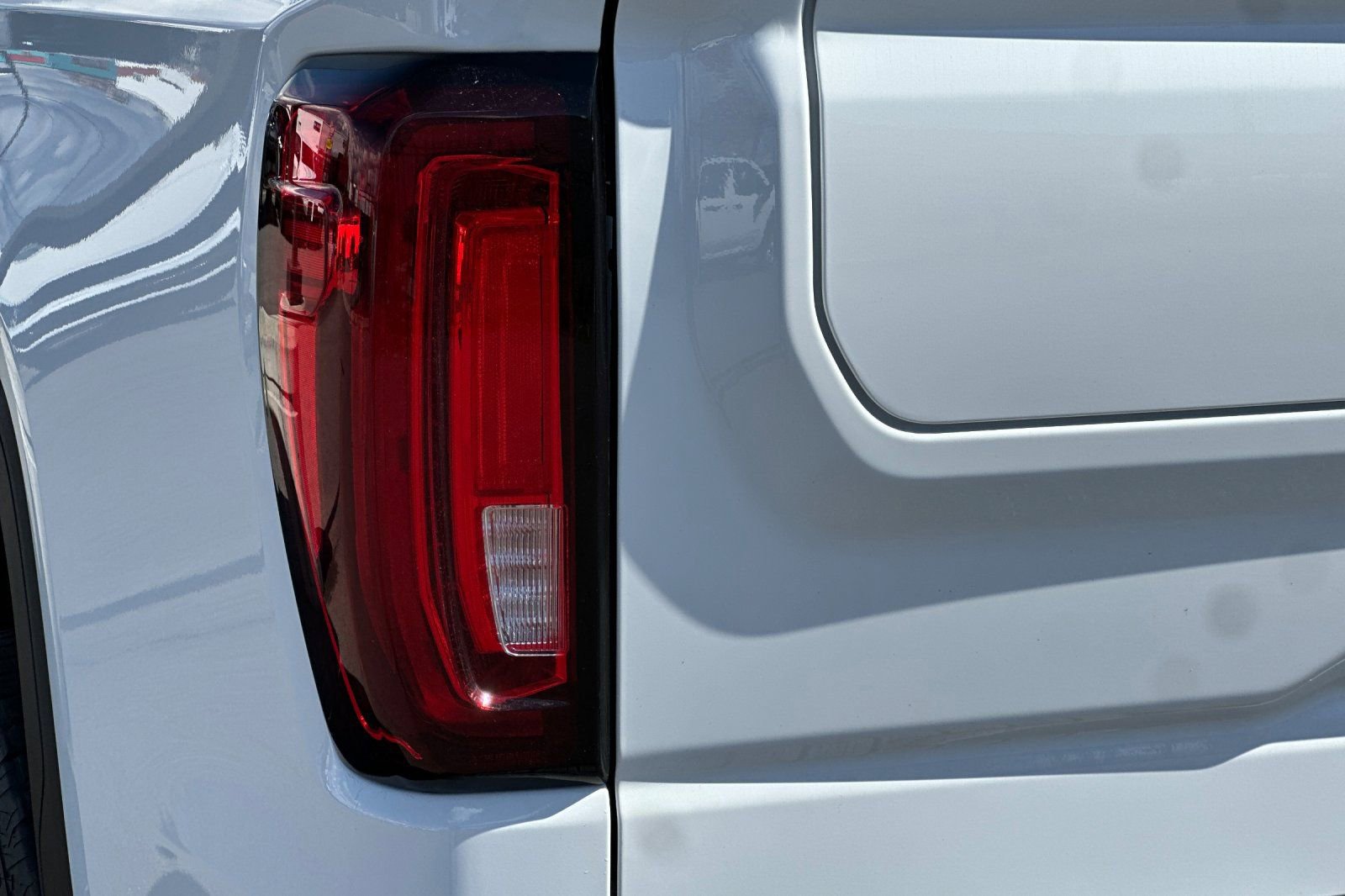 Used 2025 GMC Sierra 1500 AT4 w/ AT4 Premium Package AWD/4WD image 46