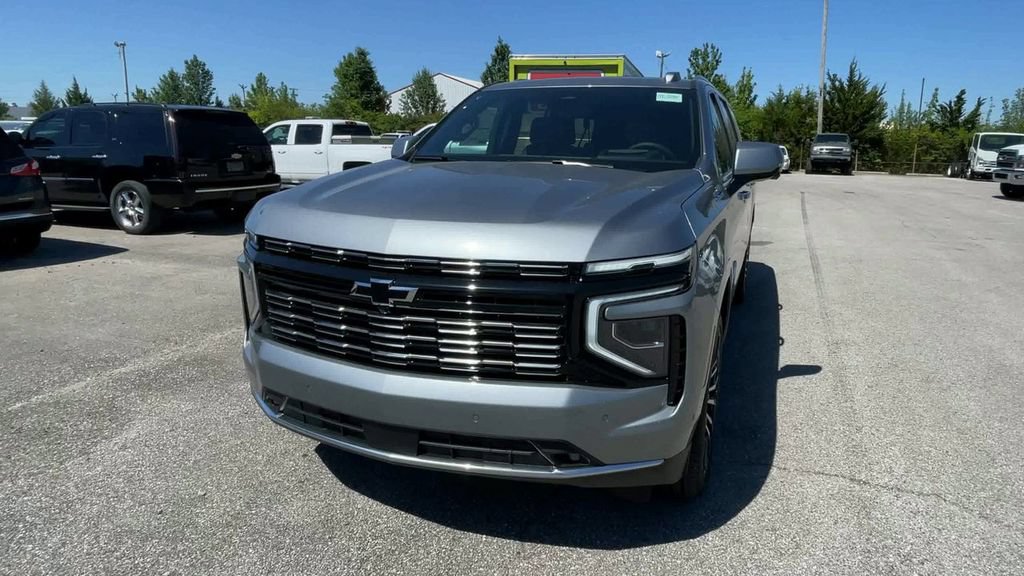 New 2026 Chevrolet Suburban High Country AWD/4WD image 5