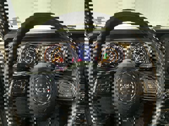 Used 2020 Jeep Wrangler Sport image 11