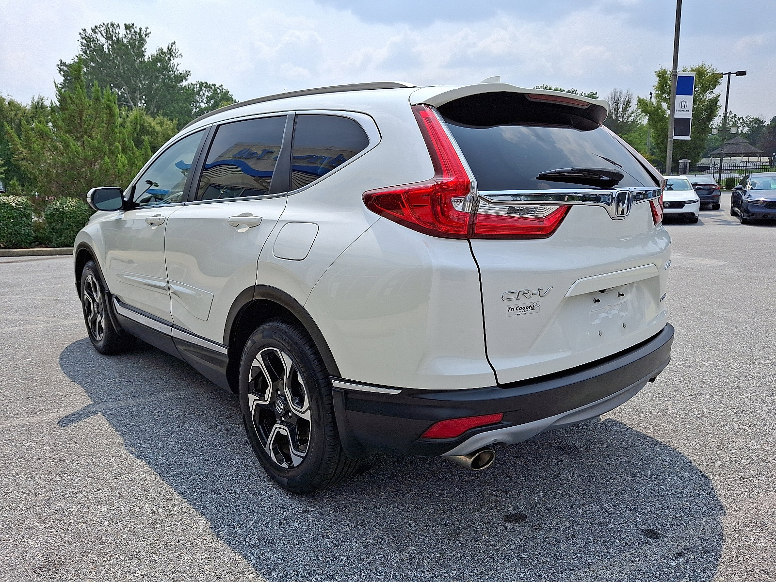 Used 2018 Honda CR-V Touring image 4