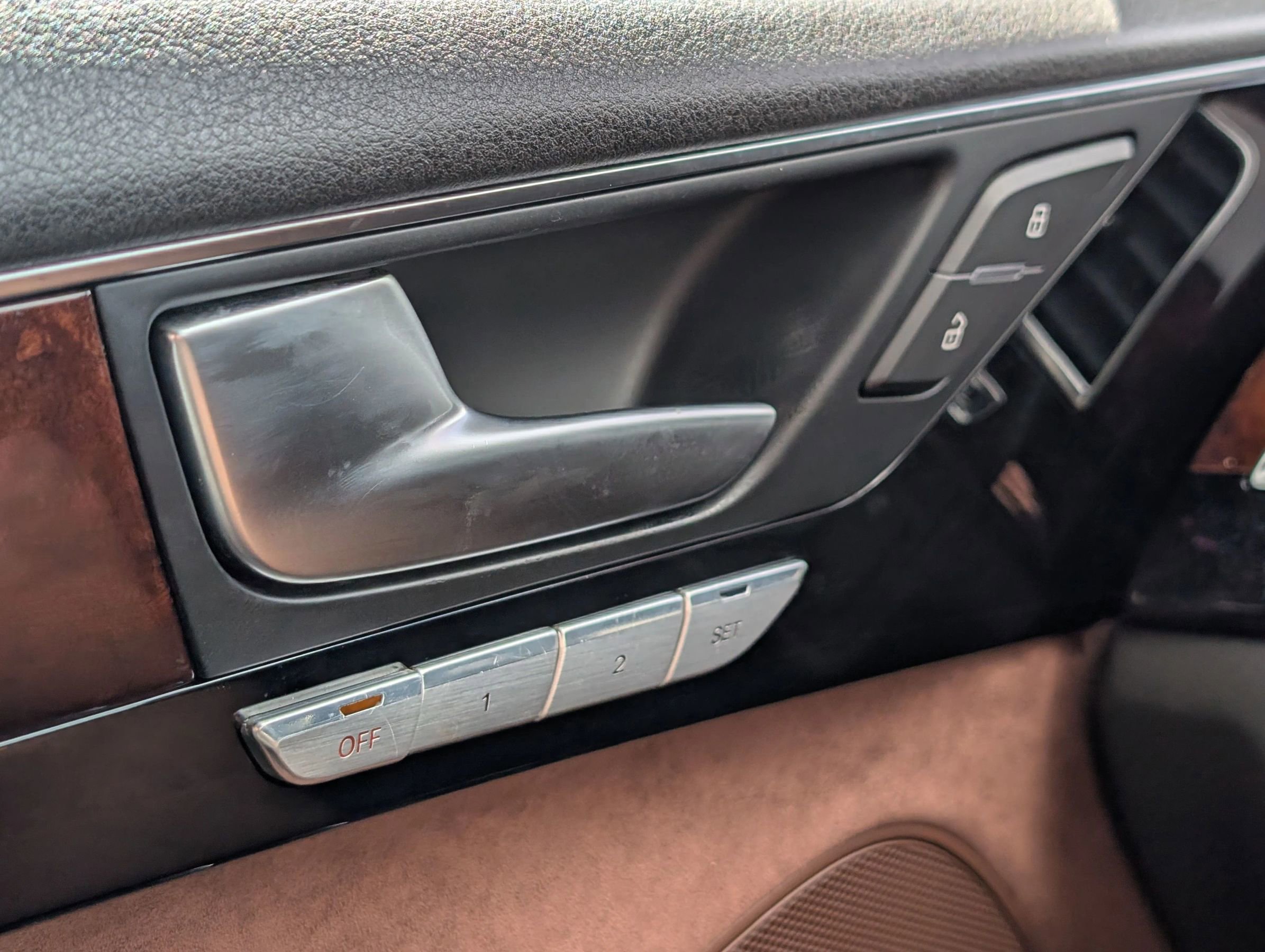 Used 2014 Audi A8 L TDI w/ Premium Package image 29