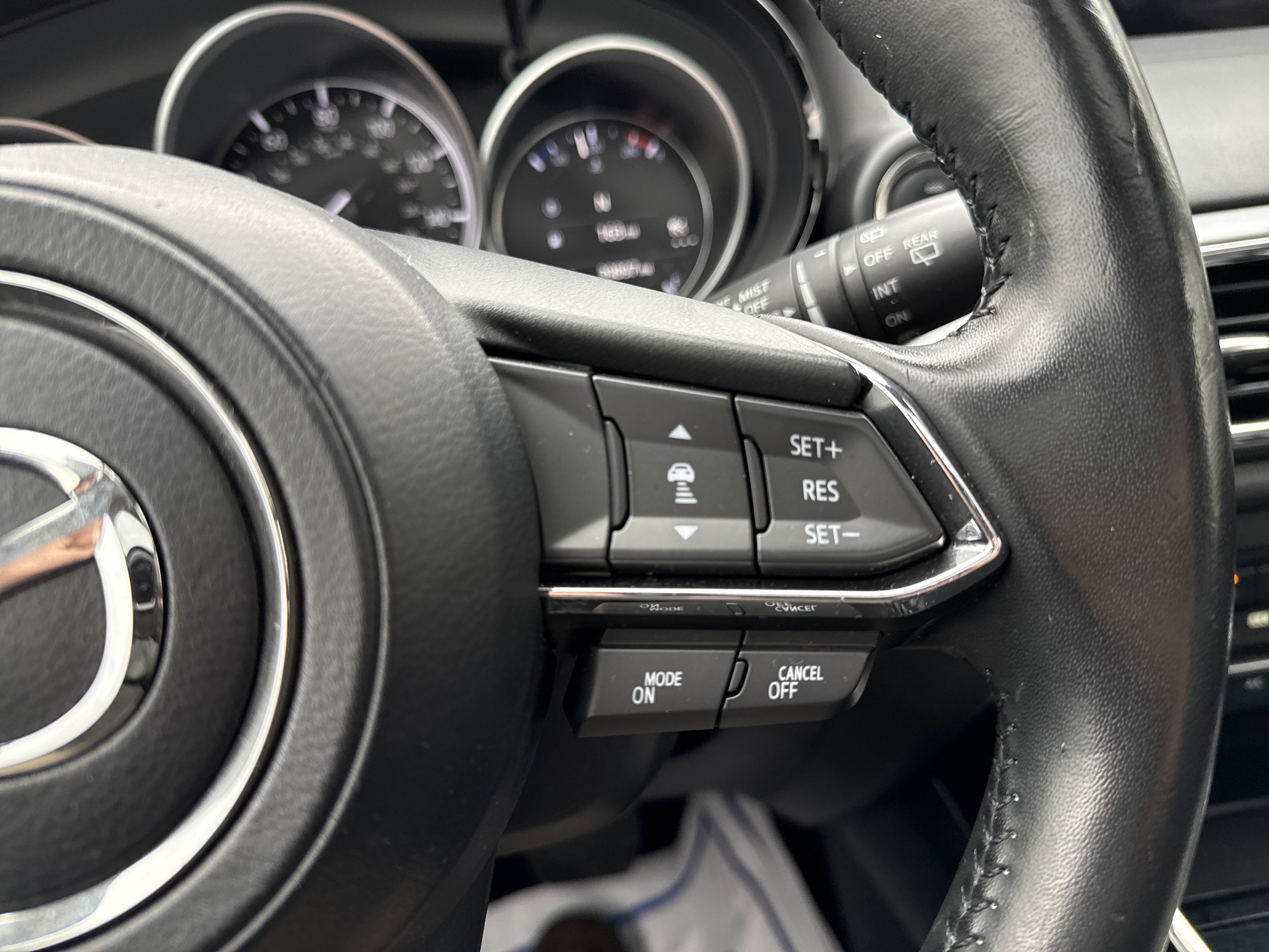 Used 2023 MAZDA CX-9 Touring image 18